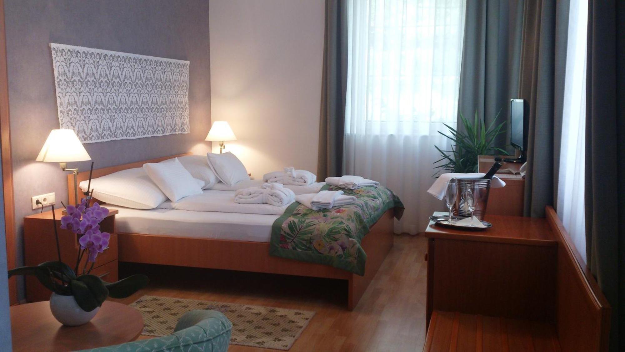 Batthyany Kuria Hotel Zalacsány Room photo